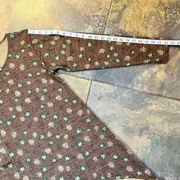 NWT Yak & Yeti Floral Front Pocket 3/4 Sleeve Tunic Small - Picture 5 of 11